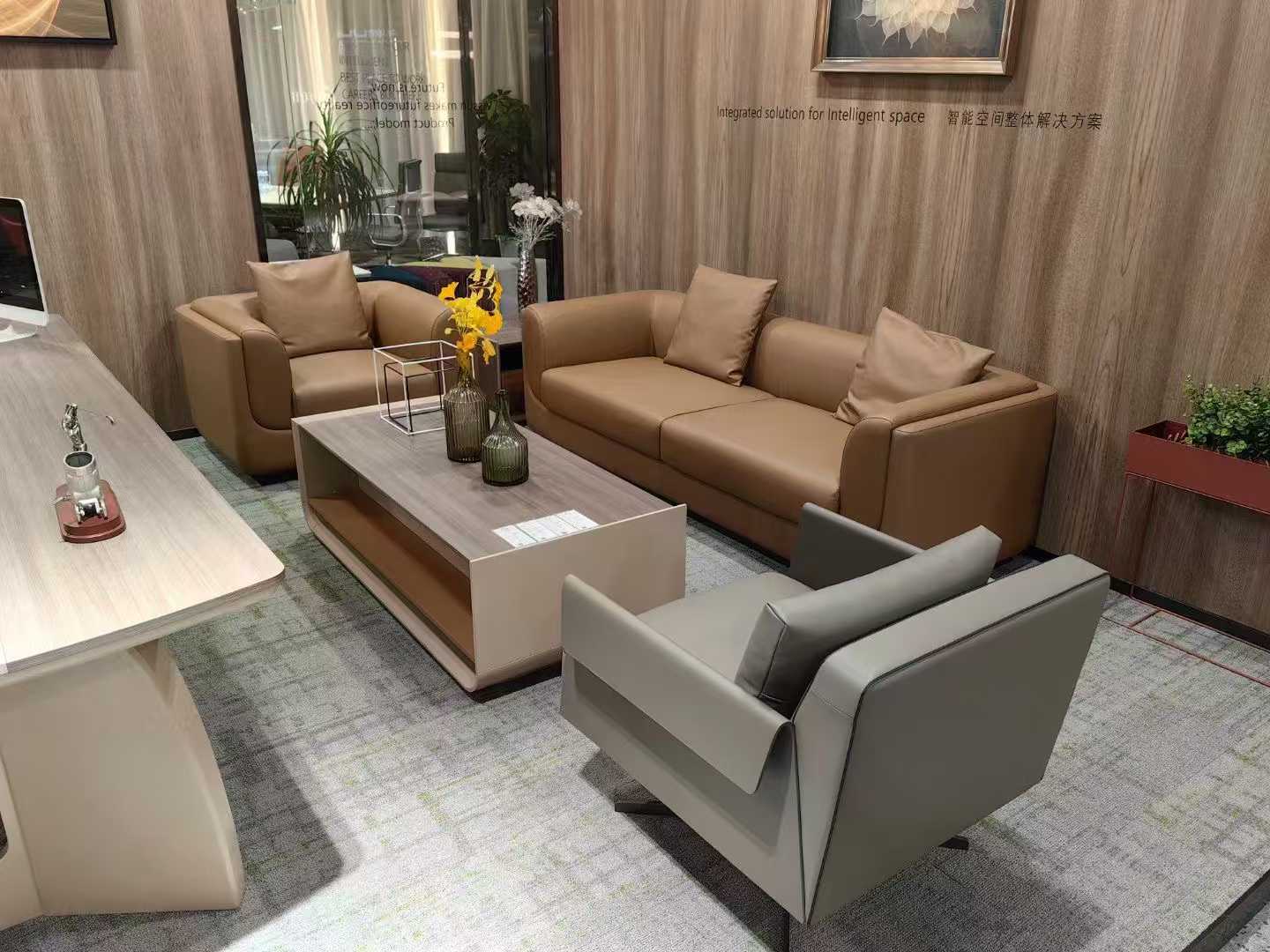 Integrated solution for smart space: a model of modern minimalist office design