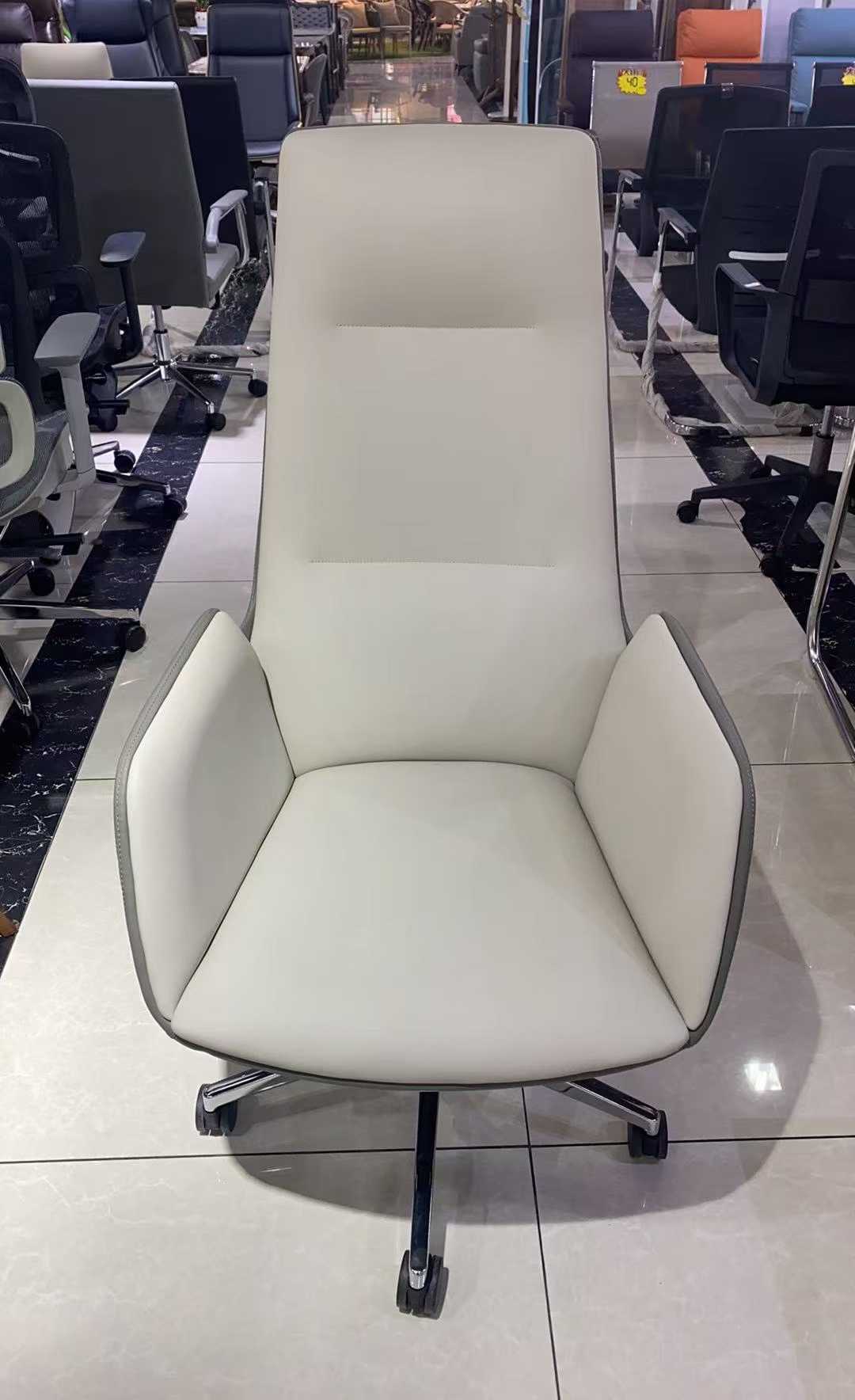 Modern minimalist style high back office chair